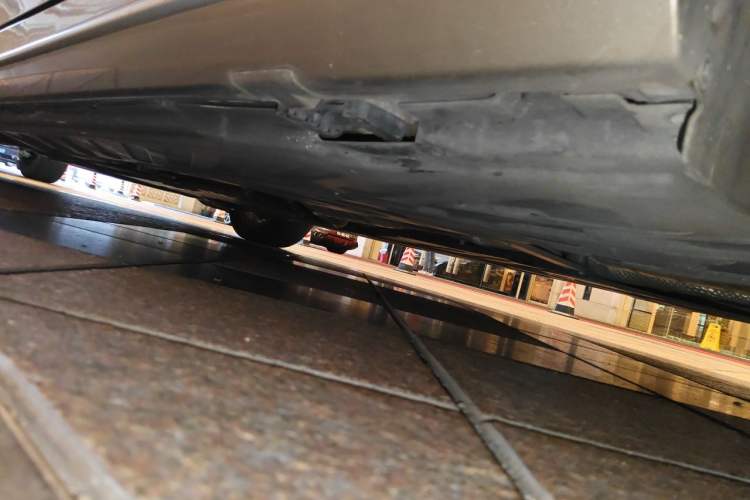 Used Mercedes-Benz C-Class 2019 C 260 L Sport Edition Chassis Rear Left
