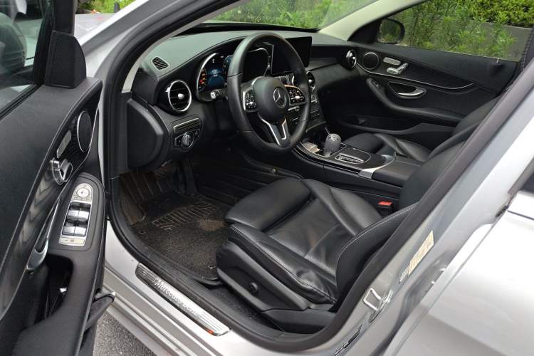 Used Mercedes-Benz C-Class 2019 Restyled C 260 L Sport Edition Driver Seat