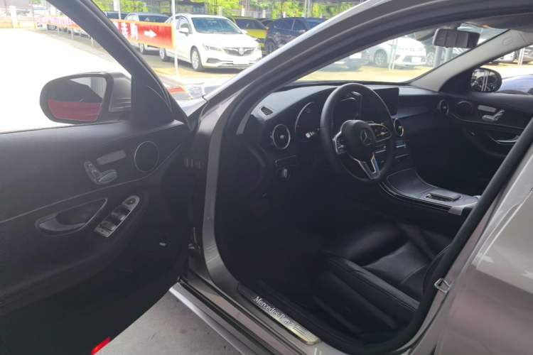 Used Mercedes-Benz C-Class 2019 Restyled C 260 L Sport Edition Driver Seat