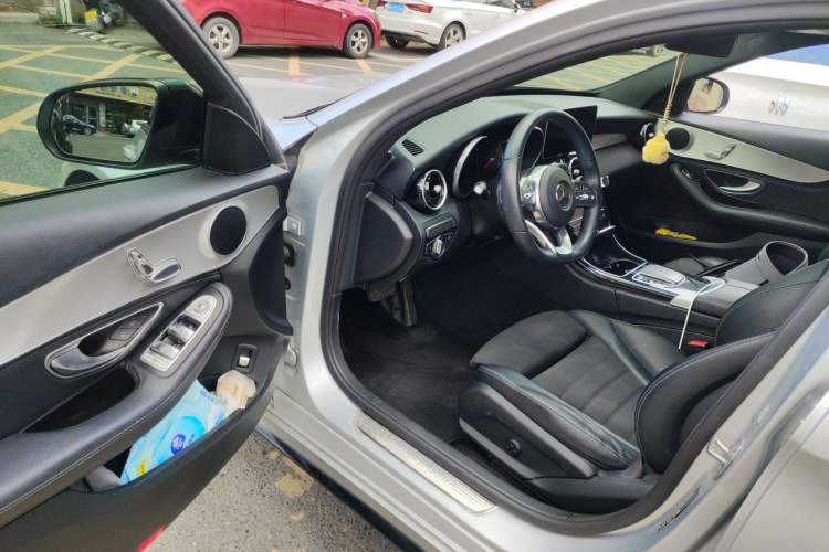 Used Mercedes-Benz C-Class 2019 C 260 Sport Edition Driver Seat