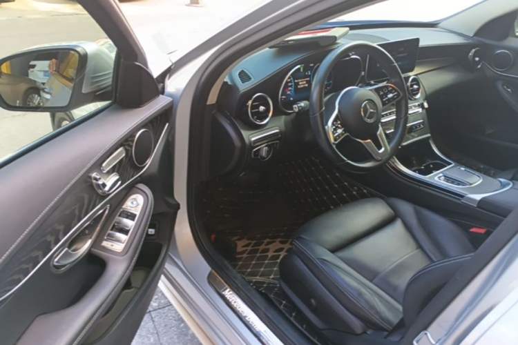 Used Mercedes-Benz C-Class 2019 Restyled C 260 L Sport Edition Driver Seat
