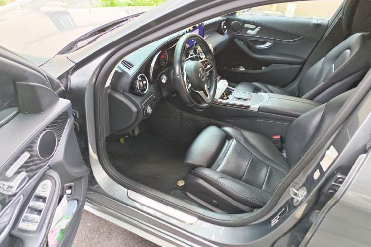 Used Mercedes-Benz C-Class 2019 Restyled C 260 L Sport Edition Driver Seat