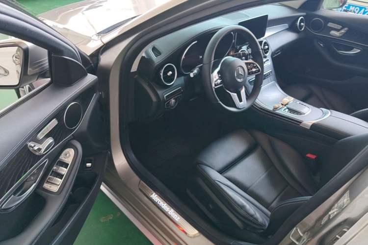 Used Mercedes-Benz C-Class 2019 Restyled C 260 L Sport Edition Driver Seat