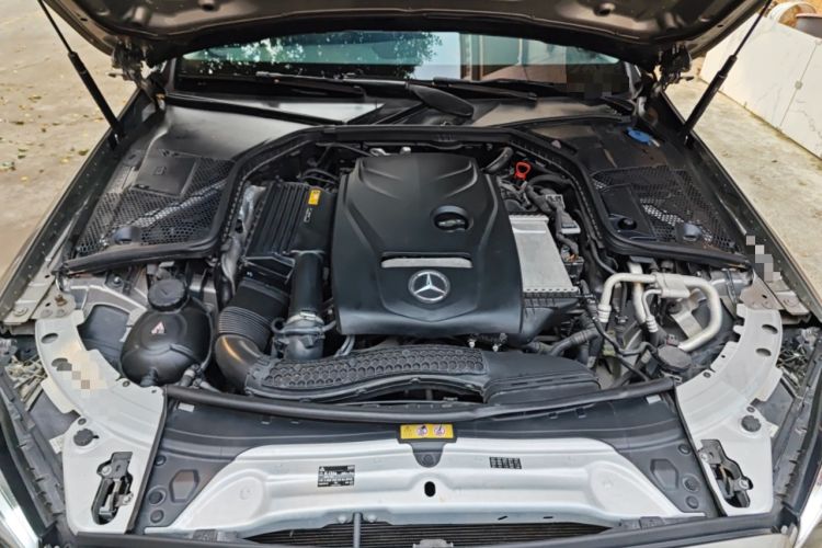 Used Mercedes-Benz C-Class 2019 C 180 L Fashion Edition Sport Version Engine Bay