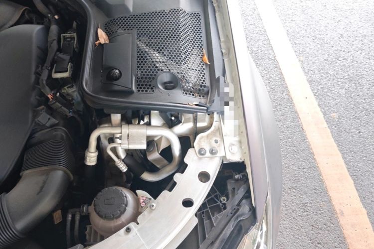 Used Mercedes-Benz C-Class 2019 Updated C 260 L Engine Bay Left