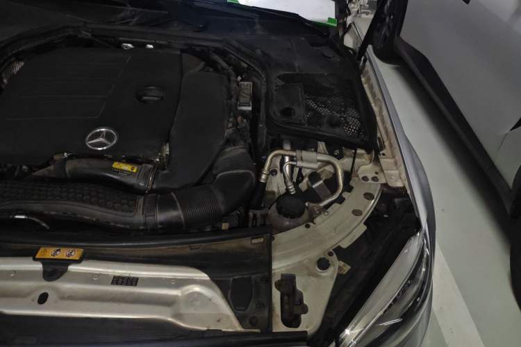 Used Mercedes-Benz C-Class 2019 C 260 Sport Edition Engine Bay Left