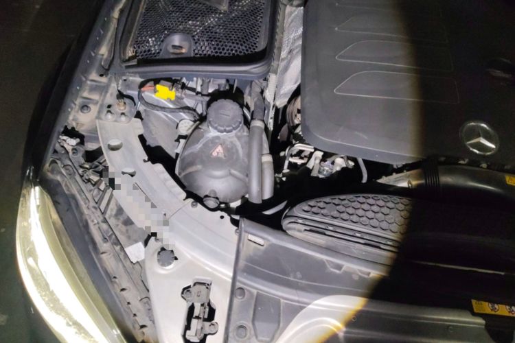 Used Mercedes-Benz C-Class 2019 C 260 Coupe Engine Bay Right