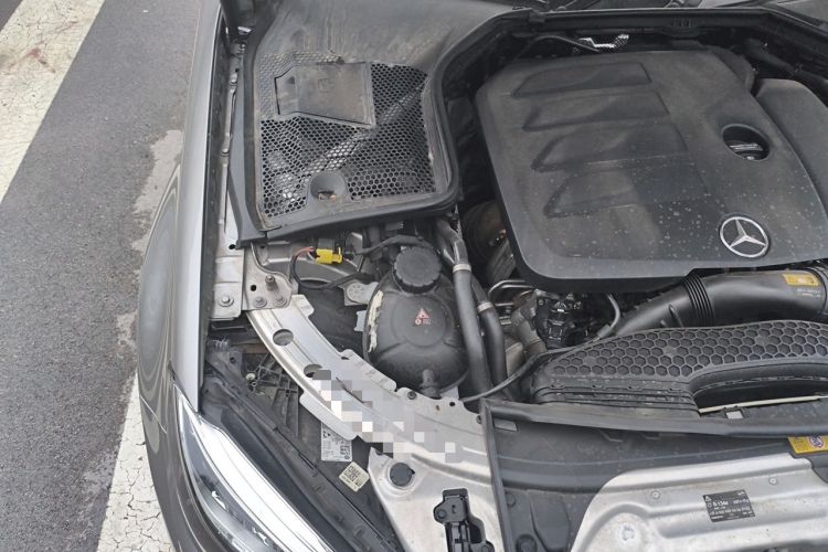 Used Mercedes-Benz C-Class 2019 C 260 L Sport Edition Engine Bay Right