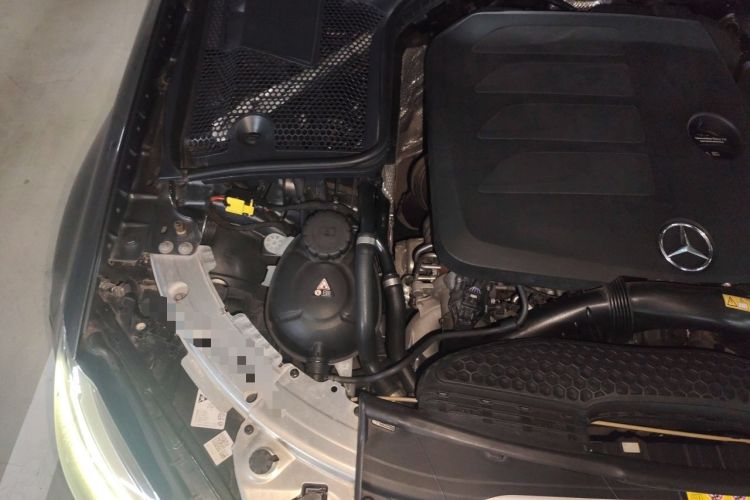 Used Mercedes-Benz C-Class 2019 C 260 Coupe Engine Bay Right