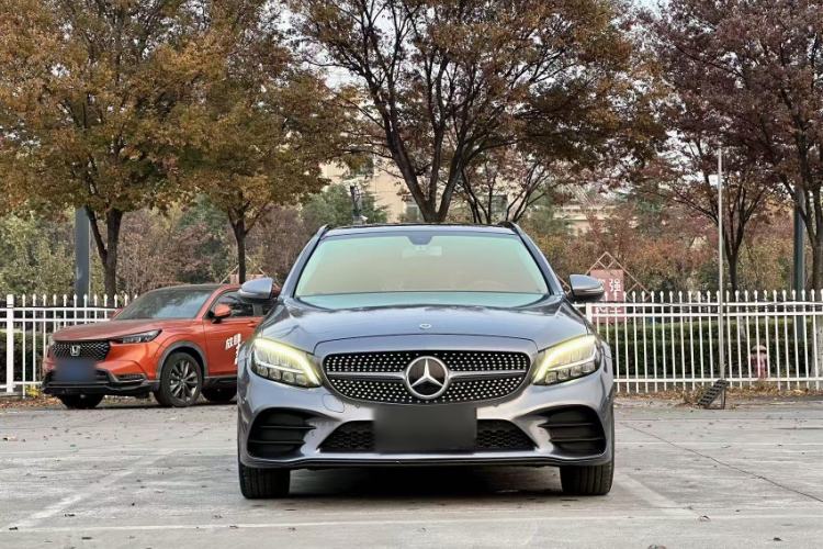 Used Mercedes-Benz C-Class 2019 C 260 Estate Exterior 1