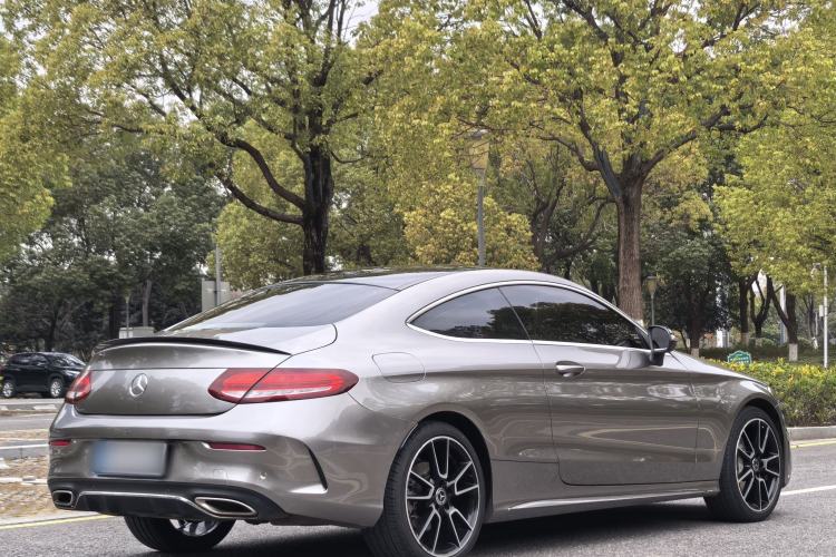 Used Mercedes-Benz C-Class 2019 C 260 4MATIC Coupe Exterior 4