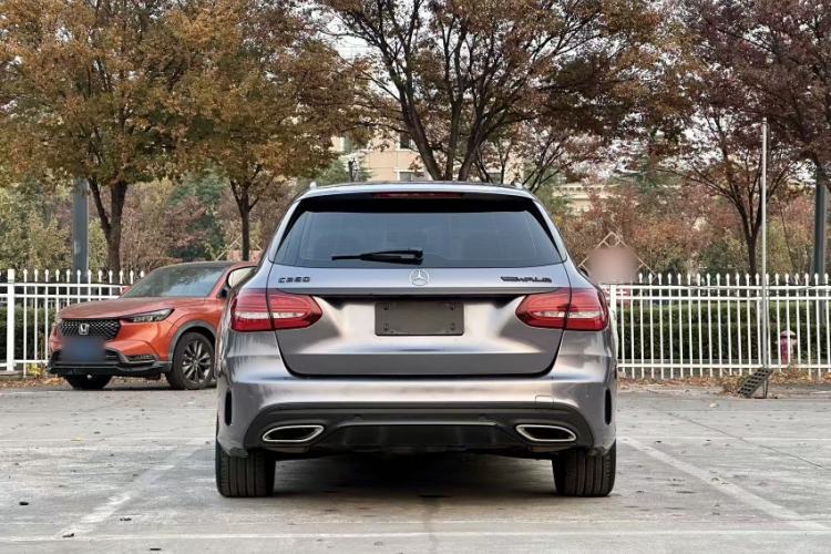 Used Mercedes-Benz C-Class 2019 C 260 Estate Exterior 4