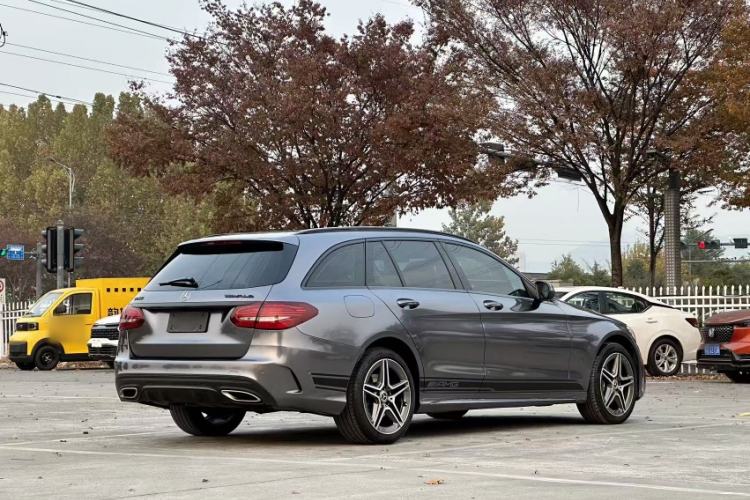 Used Mercedes-Benz C-Class 2019 C 260 Estate Exterior 5