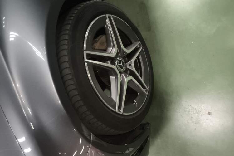 Used Mercedes-Benz C-Class 2019 C 260 Estate Exterior 7