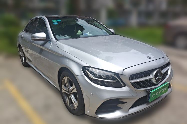 Used Mercedes-Benz C-Class 2019 Restyled C 260 L Sport Edition Front Right 45 Deg