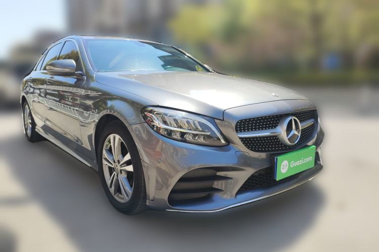 Used Mercedes-Benz C-Class 2019 C 180 L Fashion Edition Sport Version Front Right 45 Deg