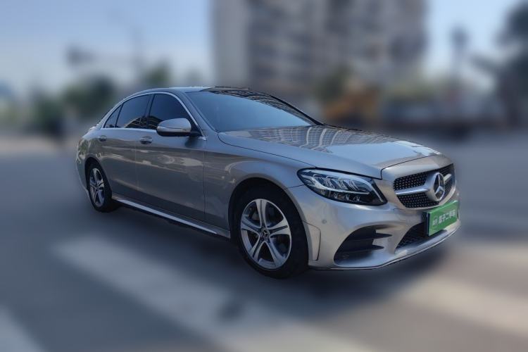 Used Mercedes-Benz C-Class 2019 Restyled C 260 L Sport Edition Front Right 45 Deg