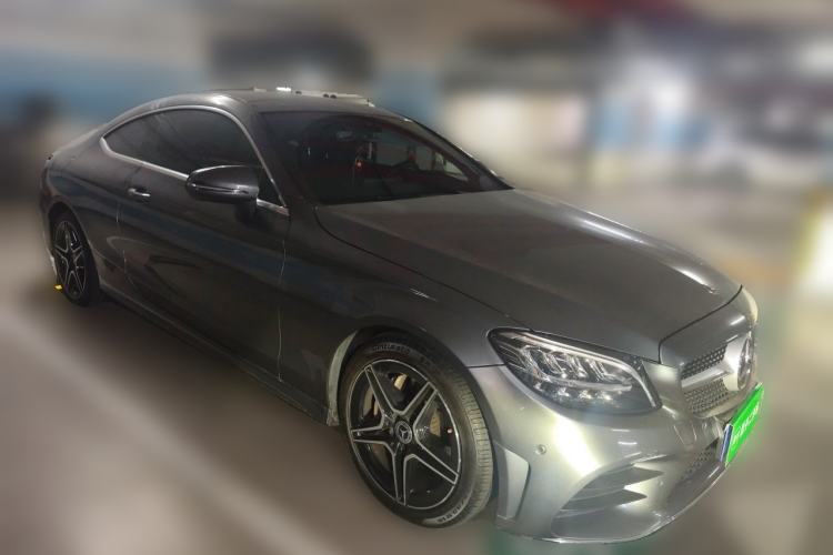 Used Mercedes-Benz C-Class 2019 C 260 Coupe Front Right 45 Deg