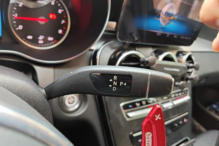 Used Mercedes-Benz C-Class 2019 C 180 L Fashion Edition Sport Version Gear Lever