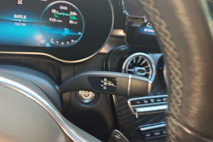 Used Mercedes-Benz C-Class 2019 Restyled C 260 L Sport Edition Gear Lever