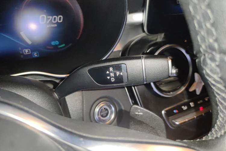 Used Mercedes-Benz C-Class 2019 Restyled C 260 L Sport Edition Gear Lever
