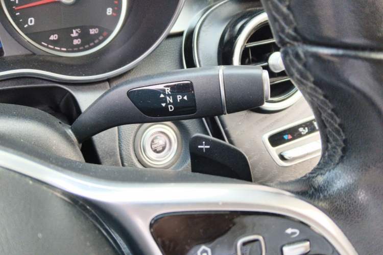 Used Mercedes-Benz C-Class 2019 C 180 L Fashion Edition Sport Version Gear Lever