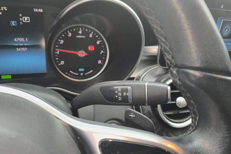 Used Mercedes-Benz C-Class 2019 C 260 L Sport Edition Gear Lever