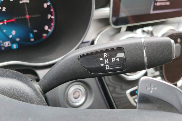 Used Mercedes-Benz C-Class 2019 C 260 4MATIC Coupe Gear Lever