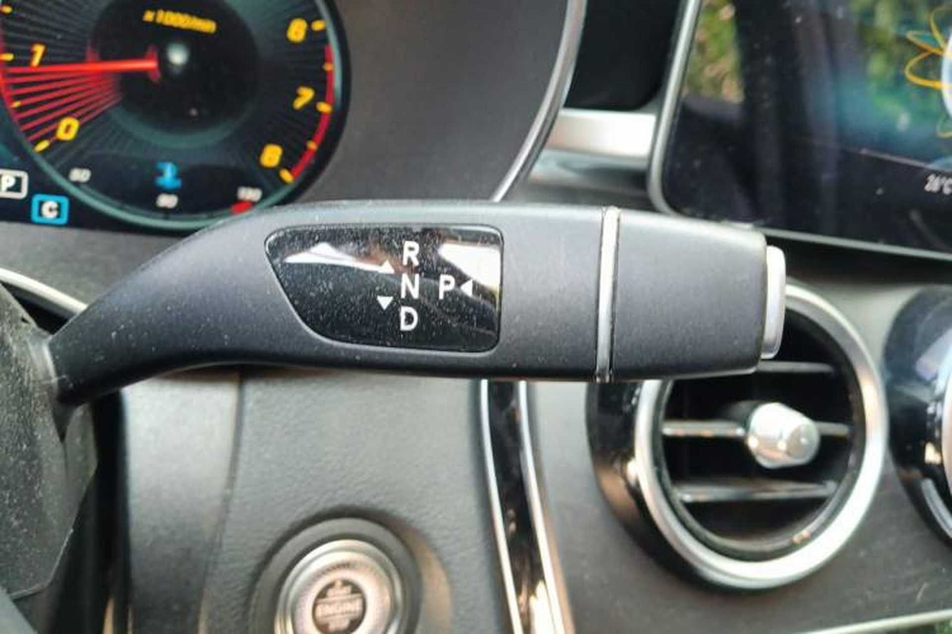 Used Mercedes-Benz C-Class 2019 C 180 L Fashion Edition Sport Version Gear Lever