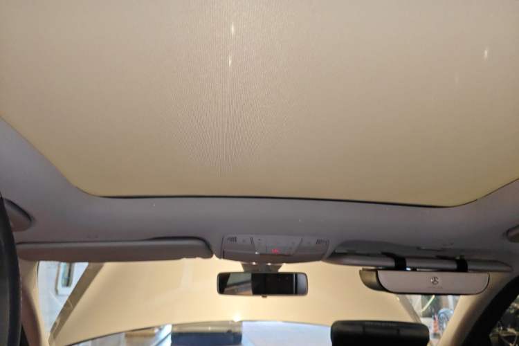 Used Mercedes-Benz C-Class 2019 C 260 L Sport Edition Headliner