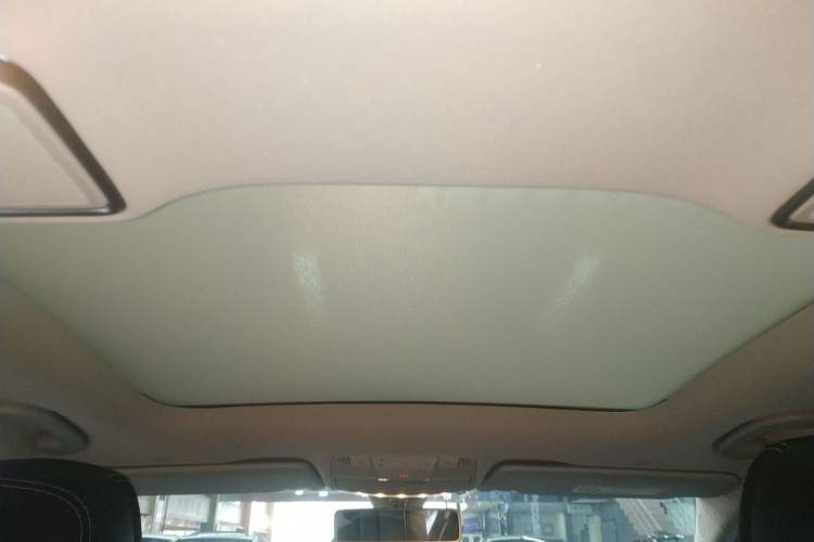 Used Mercedes-Benz C-Class 2019 C 260 L Sport Edition Headliner