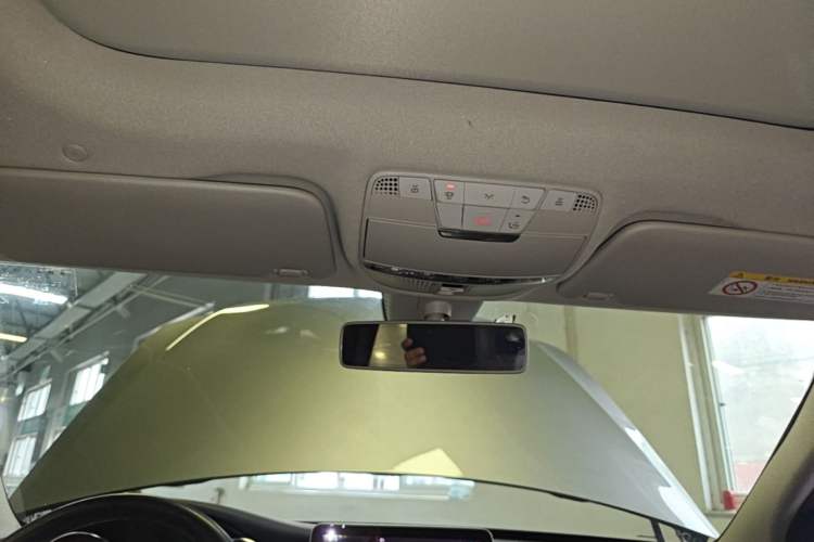 Used Mercedes-Benz C-Class 2019 C 260 Estate Headliner