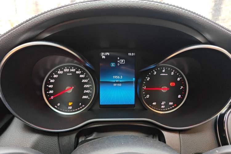 Used Mercedes-Benz C-Class 2019 C 180 L Fashion Edition Sport Version Instrument Cluster