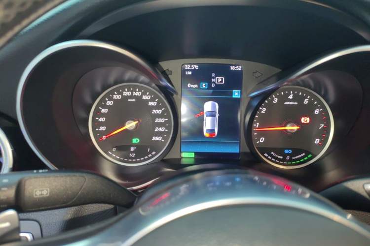 Used Mercedes-Benz C-Class 2019 C 260 Sport Edition Instrument Cluster