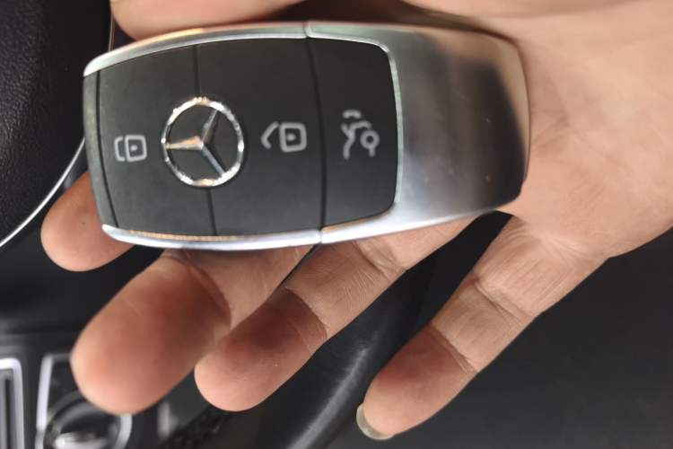 Used Mercedes-Benz C-Class 2019 C 260 4MATIC Coupe Interior 1