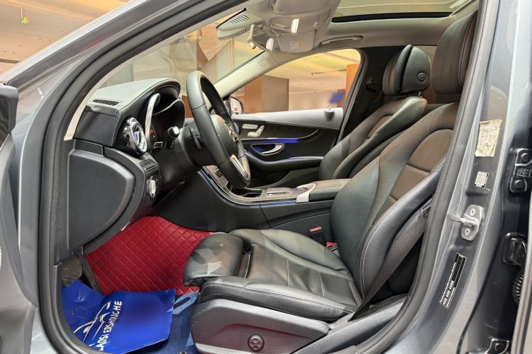 Used Mercedes-Benz C-Class 2019 C 260 L Sport Edition Interior 3