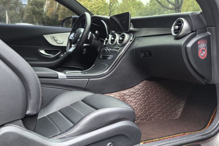 Used Mercedes-Benz C-Class 2019 C 260 4MATIC Coupe Interior 8