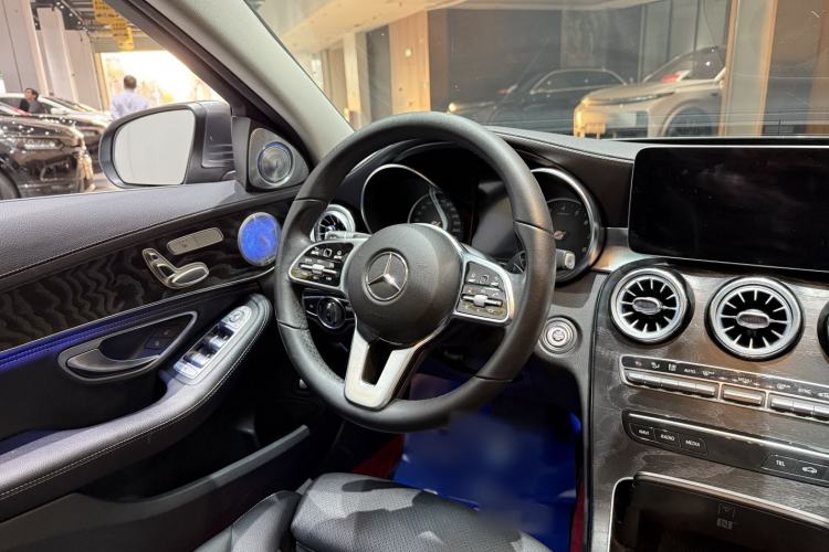 Used Mercedes-Benz C-Class 2019 C 260 L Sport Edition Interior 9