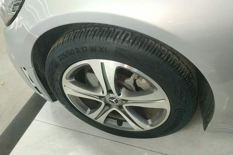 Used Mercedes-Benz C-Class 2019 C 260 L Sport Edition Left Front Wheel Hub