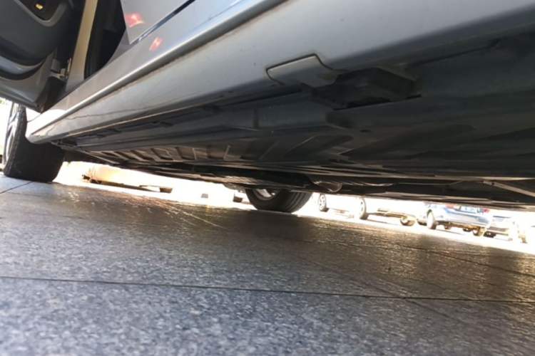 Used Mercedes-Benz C-Class 2019 Restyled C 260 L Sport Edition Left Side Sill
