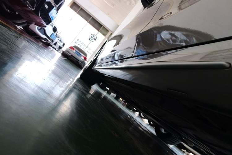 Used Mercedes-Benz C-Class 2019 Restyled C 260 L Sport Edition Left Side Sill