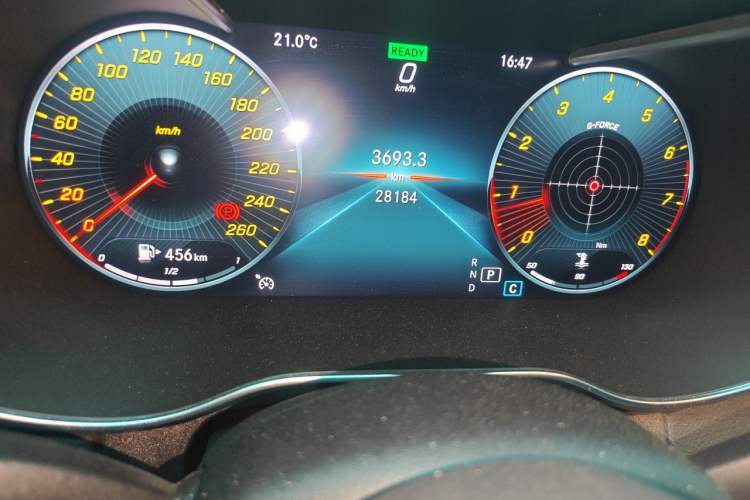 Used Mercedes-Benz C-Class 2019 Restyled C 260 L Sport Edition Odometer Close Up