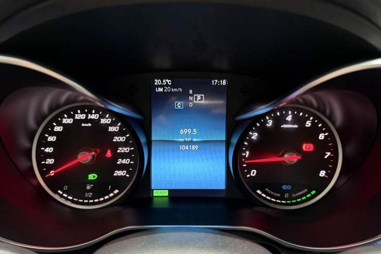 Used Mercedes-Benz C-Class 2019 C 260 L Sport Edition Odometer Close Up