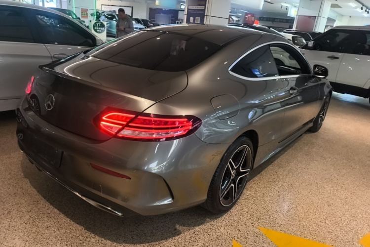 Used Mercedes-Benz C-Class 2019 C 260 Coupe Rear Right 45 Deg