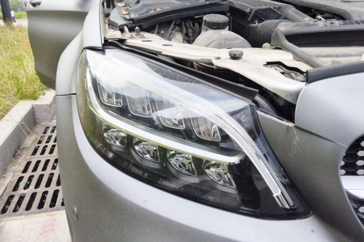 Used Mercedes-Benz C-Class 2019 C 180 L Fashion Edition Sport Version Right Front Headlight
