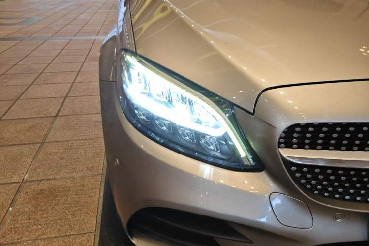 Used Mercedes-Benz C-Class 2019 C 260 L Sport Edition Right Front Headlight