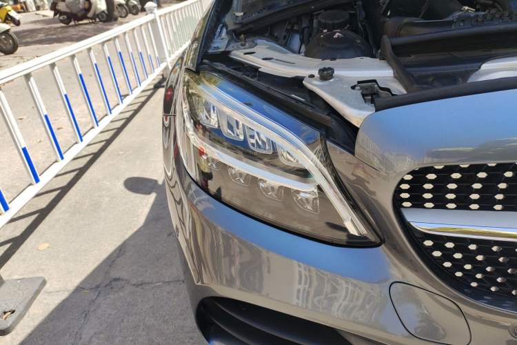 Used Mercedes-Benz C-Class 2019 C 180 L Fashion Edition Sport Version Right Front Headlight