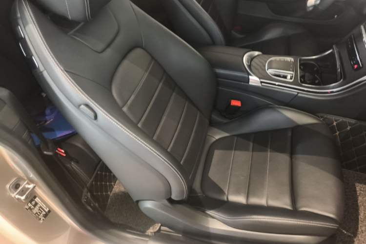 Used Mercedes-Benz C-Class 2019 C 260 Coupe Right Front Seat
