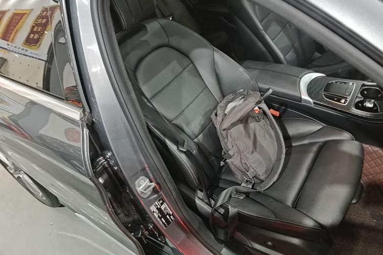 Used Mercedes-Benz C-Class 2019 C 260 L Sport Edition Right Front Seat