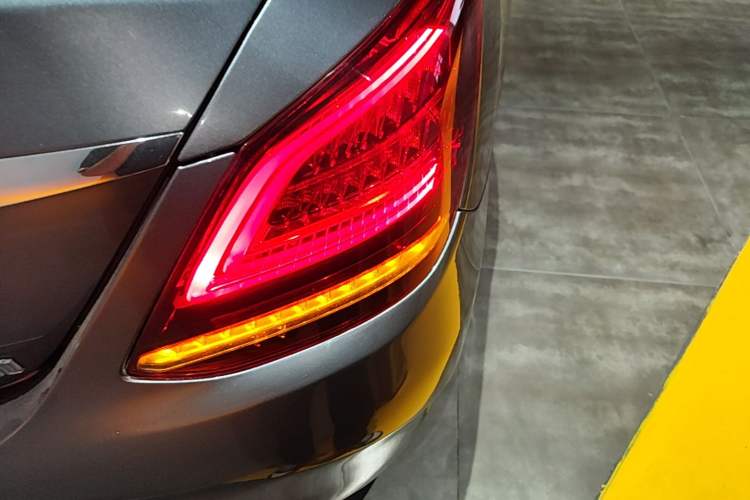 Used Mercedes-Benz C-Class 2019 C 260 L Sport Edition Right Rear Taillight